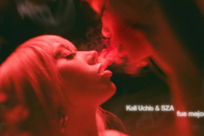 Kali Uchis invite SZA sur le remix de Fue Mejor et c'est délicieux
